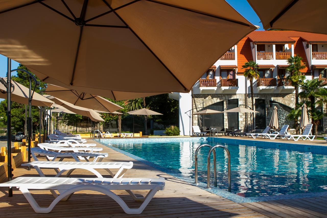 Hotel Abaata Гагра Екстериор снимка