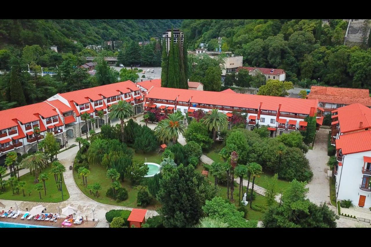 Hotel Abaata Гагра Екстериор снимка