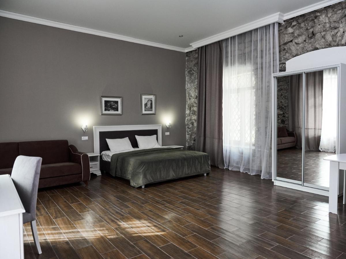 Hotel Abaata Гагра Екстериор снимка