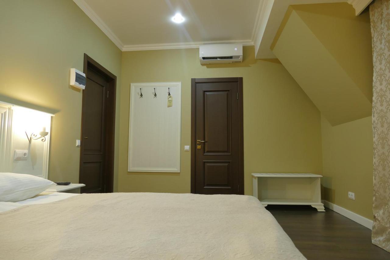 Hotel Abaata Гагра Екстериор снимка